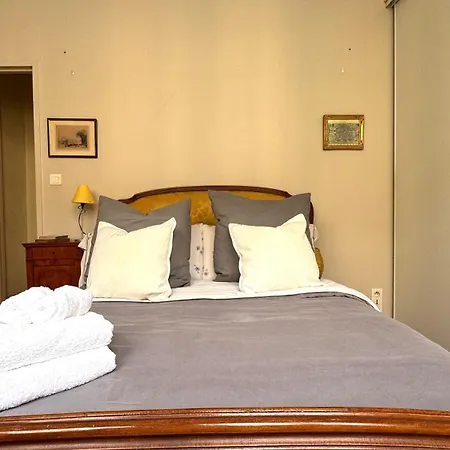 Apartamento Large Downtown With Parking