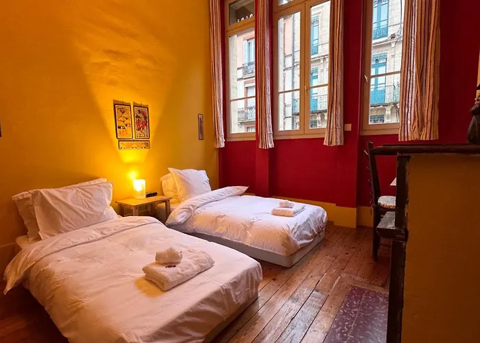 Appartement Large Downtown With Parking *