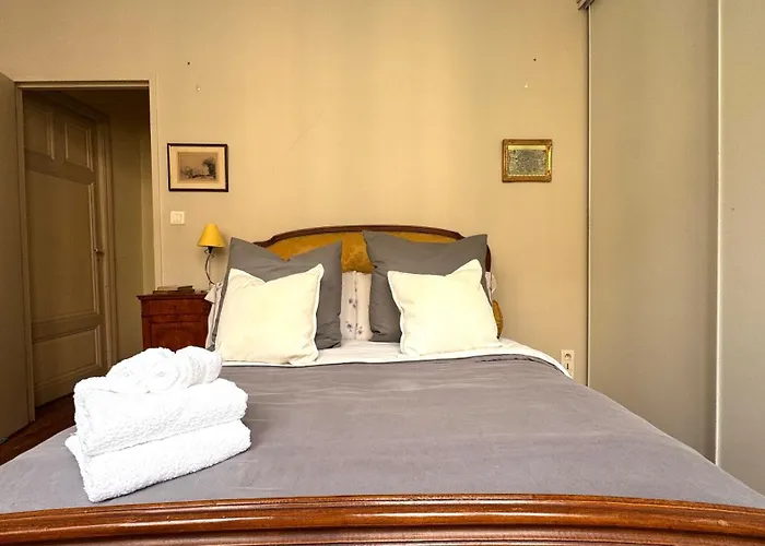 Appartement Large Downtown With Parking