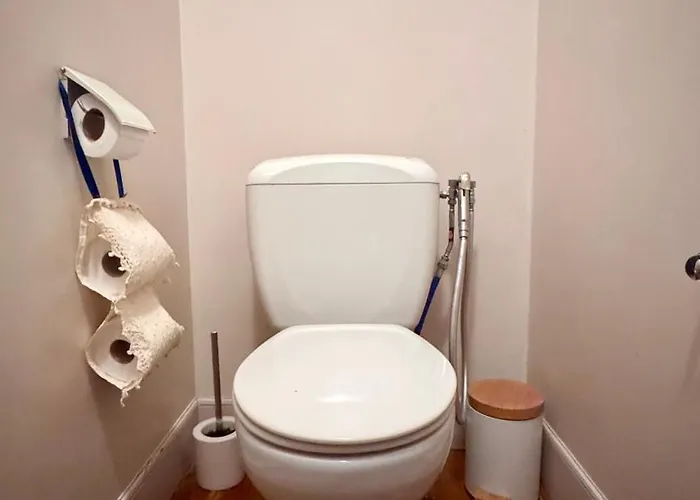 Large Downtown With Parking